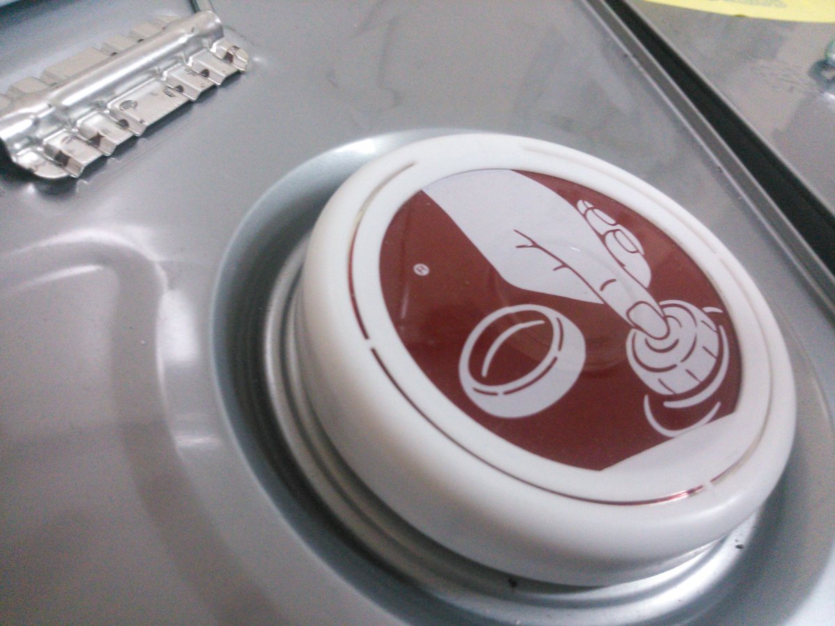 asada_kl's tweet photo. 家に大きな荷物が♪
来週くらいから作り始めよう♪
#KeeperLine
#シーズシャッド
#Csshad https://t.co/wuQ1LCOSpu