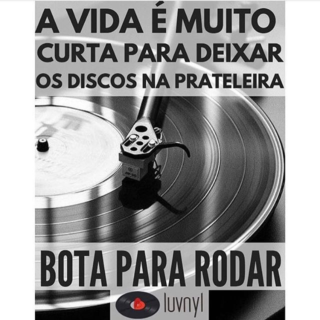 luvnylapp's tweet photo. Qual disco você está escutando? 🎶❤ #justrecords #discos #vidalongaaovinil #nowplaying #vinil #vinyl #vinilo #lp #longplay #vitrola #vinyllovers #vinylhunters #garimpo #vinylfair #rockdeverdade #luvnyl #discodevinil #musiclover #vinilo #disco #lp #vin… https://t.co/LHNMiASPzE https://t.co/KsMlSvGjeW