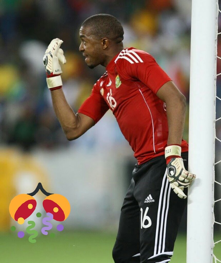 Happy birthday itumeleng khune enjoy your day 