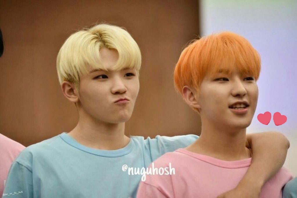 Another pics i just found huhuu why can't i discover this earlier :'))I love soonhoon so much i feel like dying :( i want them to be happy