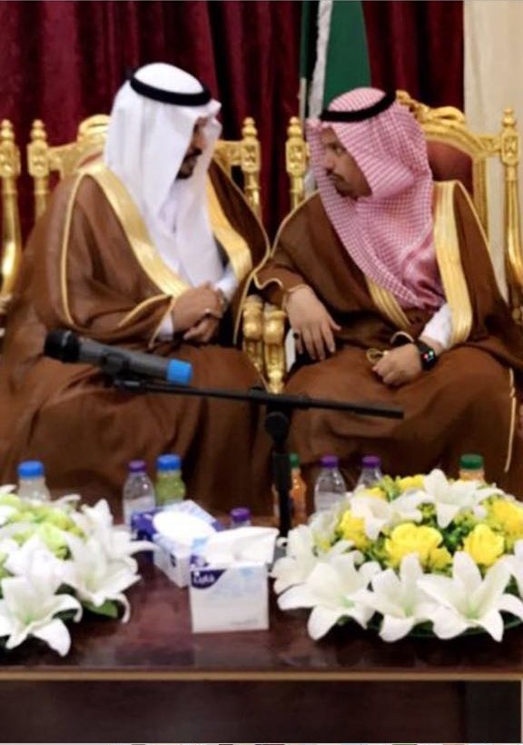 شيخ قبيلة ذوي ملفي الشلاوى
 أثناء معايدته لمحافظ محافظة ميسان 
أول أيام عيد الفطر المبارك 
سائلين المولى بأن يعيده على الأمة الإسلامية.