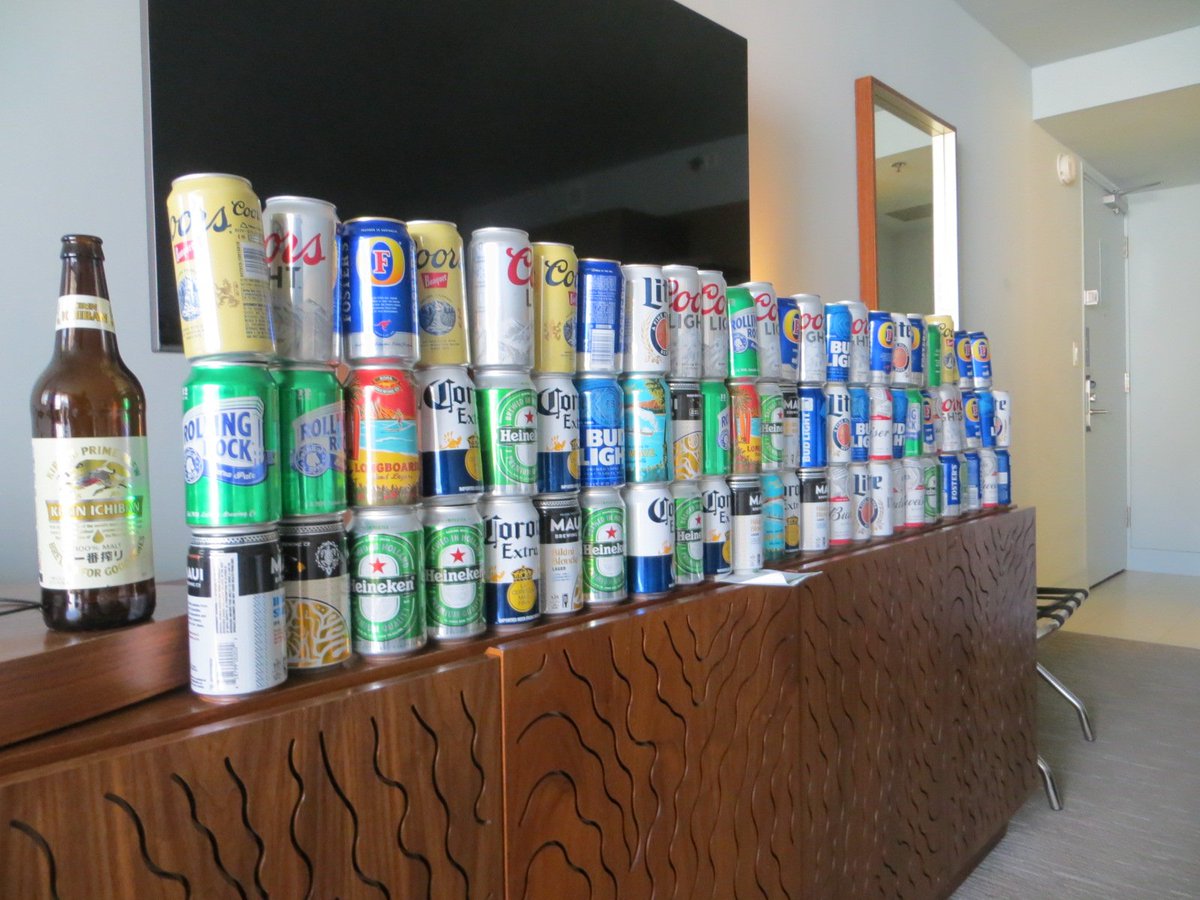 tawake2go's tweet image. ハワイでの部屋飲み✌🍺少し飲み過ぎた😅#ハワイ#部屋飲み
