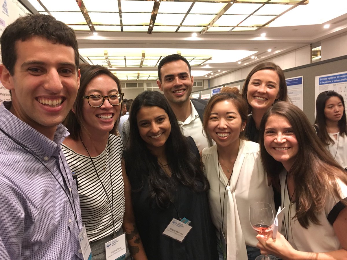 A lot of enthusiasm for Josh Demb's poster at #SER2018 on great recession and mammography. #UCSF_Epibiostat @DataCooker