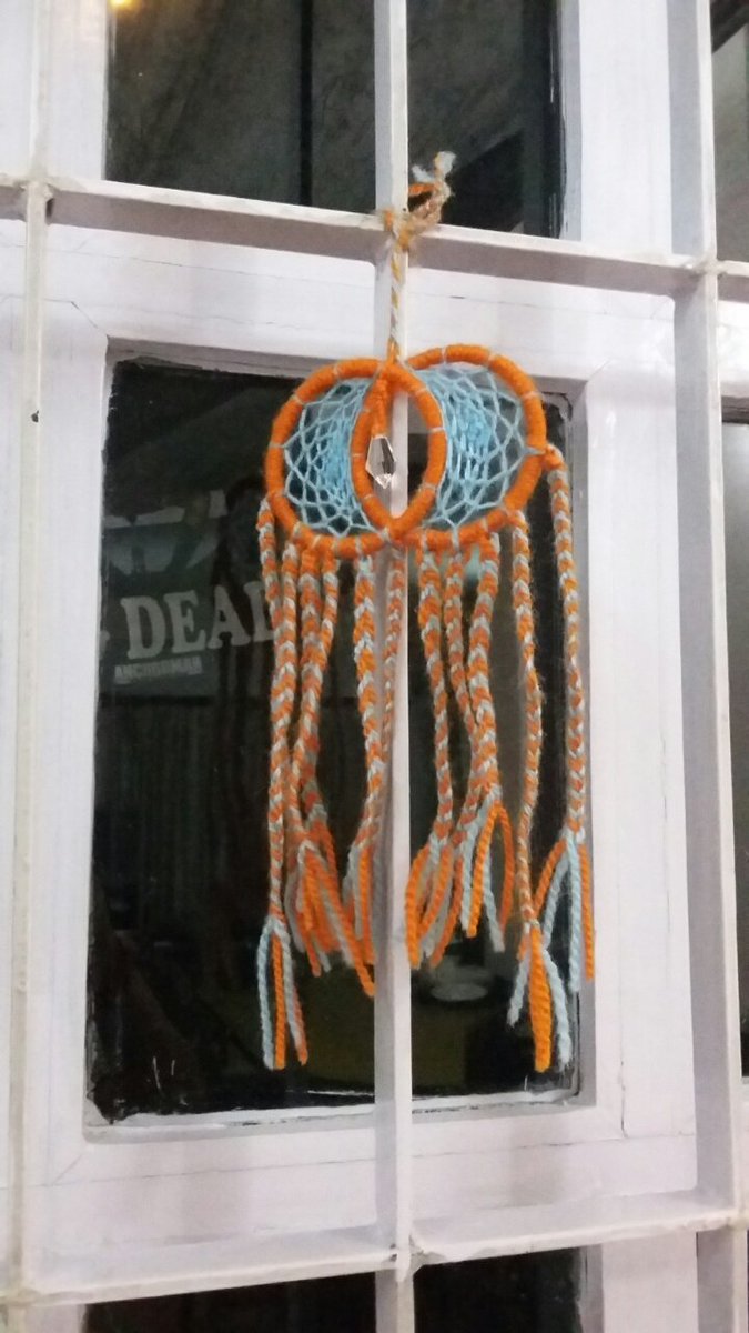 TuyuKishi's tweet photo. Orange and Blue Twin Dreamcatcher with a crystal in between
Ring Size 3"
#Dreamcatcher #TwinDreamcatcher #Crystal #HappyClient #Handmade #LabourOfLove #Startup #HomeDecor #PositivityInTheAir #MadeInNepal
#TuyuKishi #WhereDreamsTurnIntoReality https://t.co/ydCKc3BVcJ