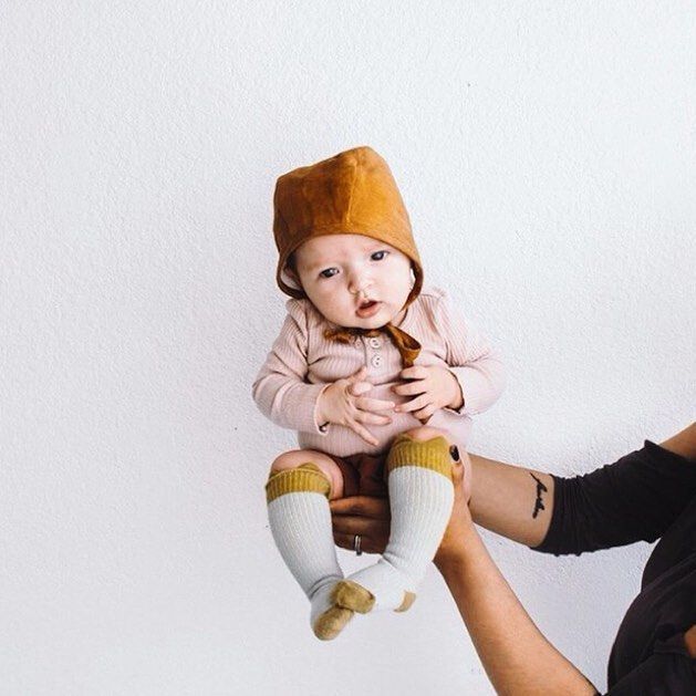 briar baby bonnet