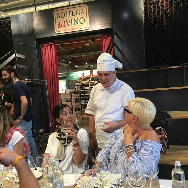 LaCampofilone's tweet photo. Una splendida serata! Un viaggio in Italia attraverso profumi e sapori. Con i vini @Fontanafredda_ protagonisti insieme alla nostra pasta. Tappa dopo tappa qui alla #Bottaia di @eatalyworld
#pastaconvino #lacampofilone #eggpasta https://t.co/jhcRw9fIU6