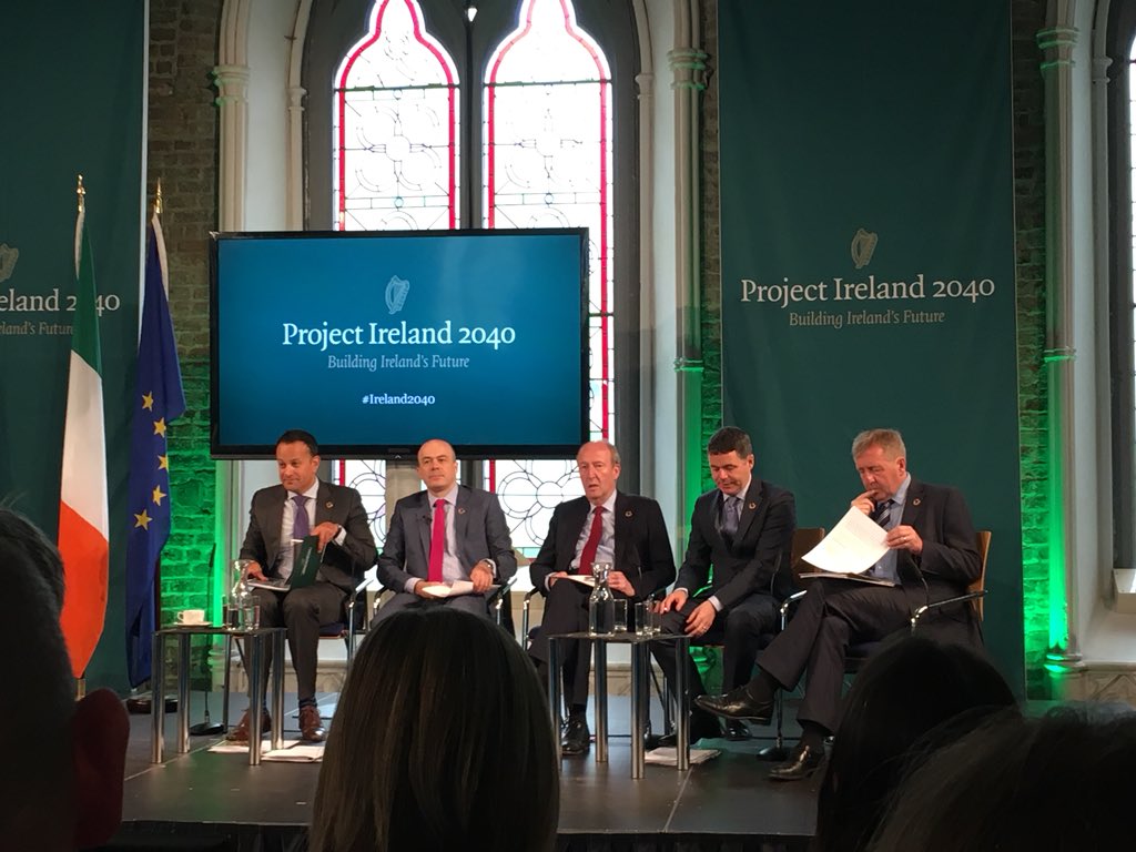 Solar21_'s tweet photo. Theyre all here. Let see some big announcements #ireland2040 https://t.co/s4UpowdM88