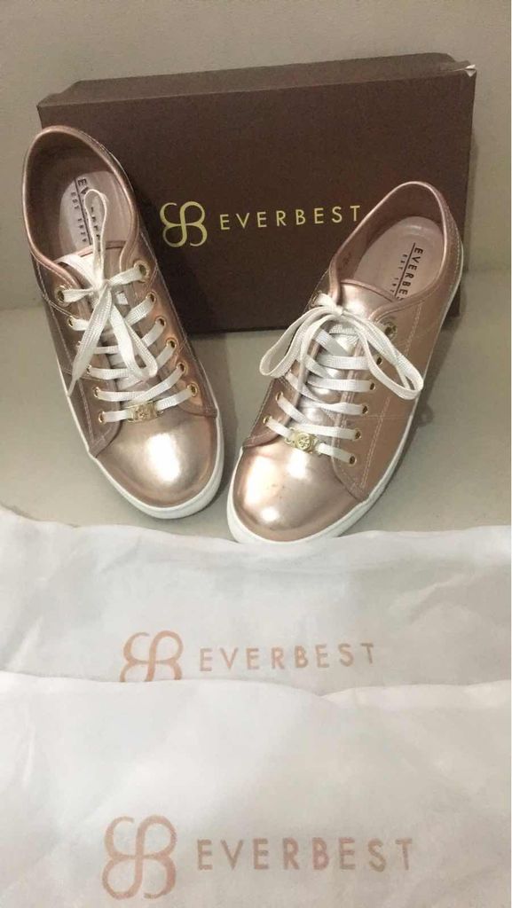 inumedi's tweet photo. Dapatkan barang bekas berkualitas-ku, hanya di https://t.co/Hta7IKXPFa. #PreloID https://t.co/TdBU1Zvfht