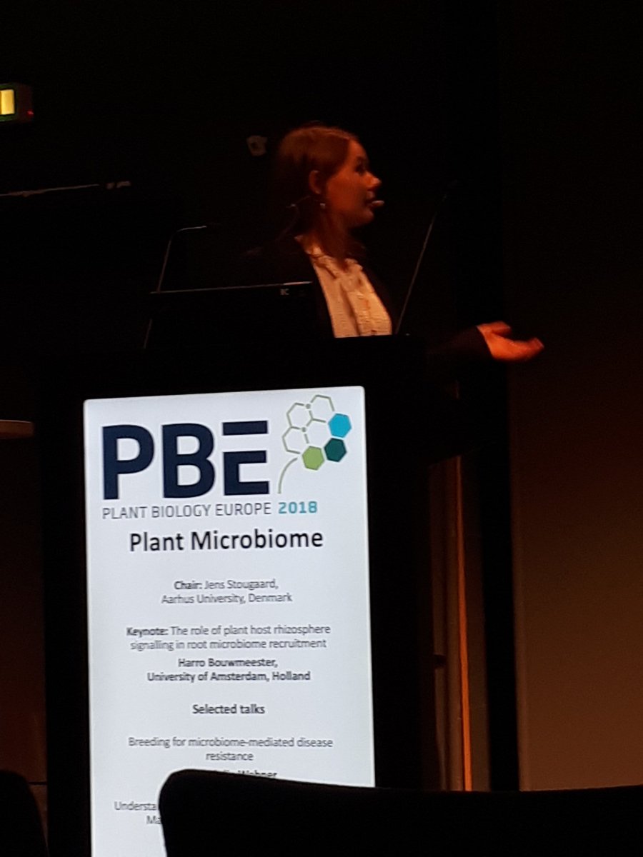 HPidon's tweet photo. Now at #pbe2018, Gwendolin Wehner from our neighbour institute #JKI Quedlinburg is presenting on breeding for efficient priming for resistance https://t.co/htqO50rnyC