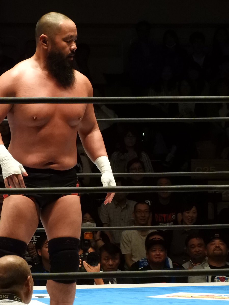 kaoritenaglia's tweet photo. みんなの外道さん
最後はホバーボードロックにおしりペンペンでタップ
#外道 #raintaker #CHAOS
#njpw #njkizuna https://t.co/xoVxD9cChK