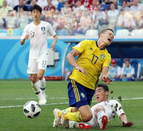 みずき 韓国の反応 中国マスコミ スウェーデン戦で韓国は02年日韓w杯の悪行の報いを受けた T Co Quhlxkfcfg みずきの女子知韓宣言 海外の反応