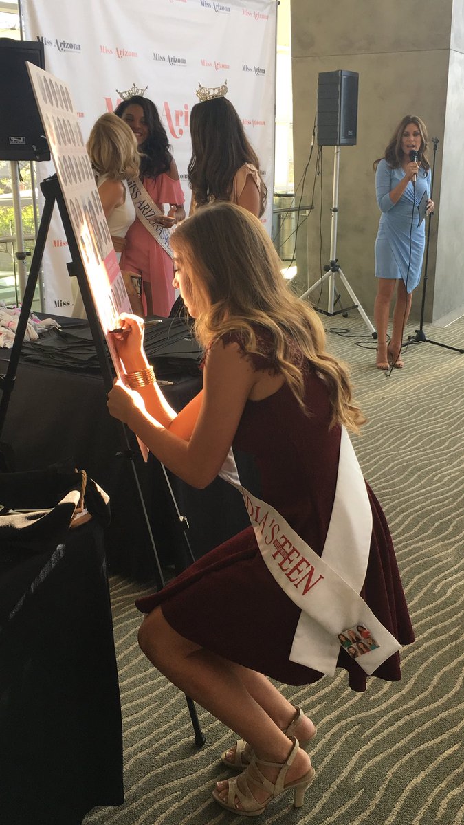 missarcadiaot's tweet photo. Welcome reception✔️! Thank you so much to Roberts Catering for catering the delicious food for the reception. Thank you to @wnmu for the cute garment bag! I’ll be using it this week! Another big thank you to @PistachioPower for being the official snack of @missazorg! https://t.co/jRtFm6RRzy