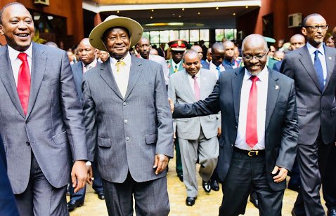 diwahoza's tweet photo. 1/Tanzania's budget only grew by 2% as opposed to Rwanda's the regional leader standing at 17%
At US$30 Billion, Kenyaβs budget for 2018/19 is larger than the combined budgets of Tanzania, Uganda, and Rwanda.
Is bigger Better?
@Deloitte Economic Outlook #Bajeti2018 #BudgetRecap https://t.co/B3jGwiHSMo