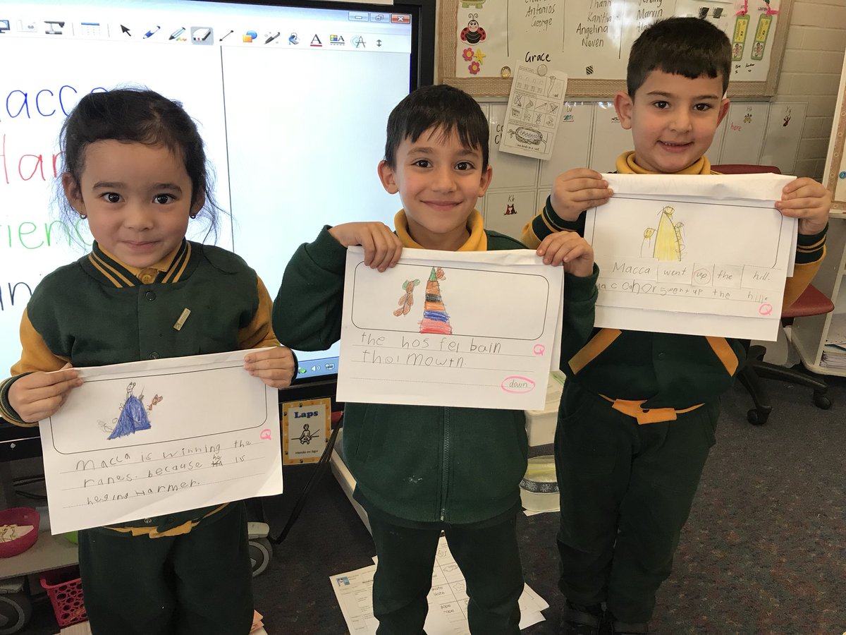 Quality writing in KO. The students loved responding to the story “Macca the Alpaca”. So proud to see them use resources around the classroom to help them with their writing! 😊👍✏️📒 #proudteachermoment <a href="/Genelle029/">Genelle Petruszenko</a> <a href="/FairWestPS/">Fairfield West PS</a> @_TrangLe