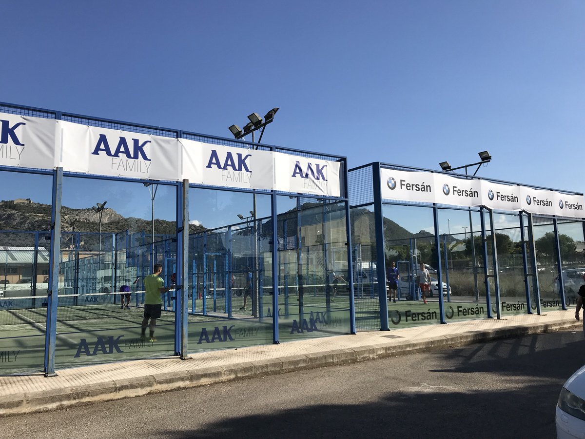 Encantados de presentar nuestro acuerdo comercial con BMW Fersán. Así de chula lucirá una de nuestras 4 pistas de pádel outdoor, ubicadas en uno de los mejores puntos de la ciudad!
#bmwfersan #avanzapadel #dosgrandesmarcas #unimosfuerzas