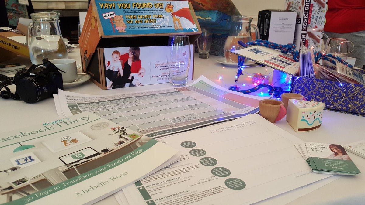 MRose_Marketing's tweet photo. Day two of #NBSLMasterclass on getting started with social media and using my new planners which you can peek on the pic from yesterday's @DoBizNetwork meeting https://t.co/0OKdxlUkG6