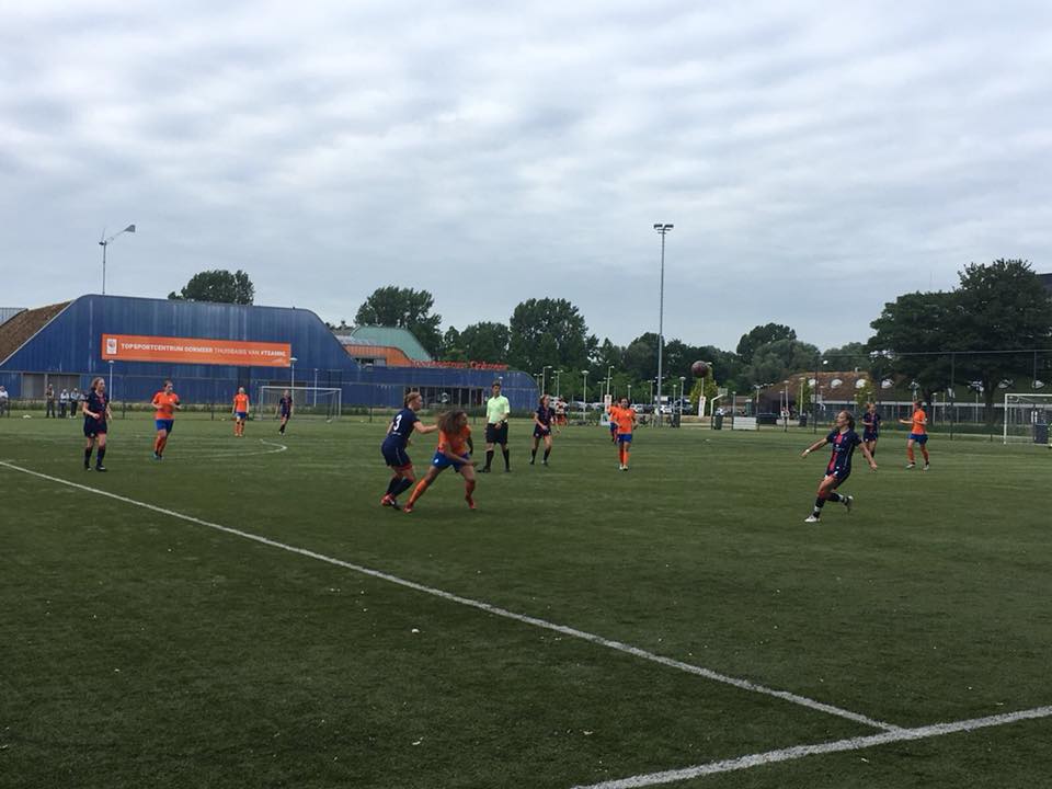 ⚽️ | De laatste wedstrijd van het seizoen een goed resultaat neer gezet! Door goals van Nikita en Emma is er met 2-0 gewonnen van vv Alkmaar.