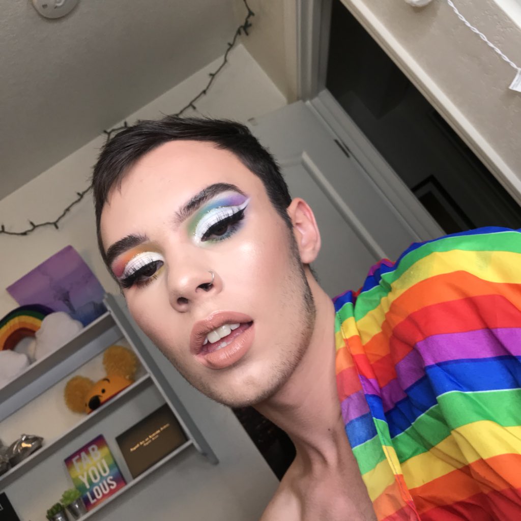 hydratedangel's tweet photo. everyone’s support on twitter over the past couple days has been beyond inspiring, uplifting, and motivational. y’alls love and kind words gave me the extra push i needed to pick up my brushes and bust out a look. thank you thank you thank you. and HAPPY PRIDE❤️🧡💛💚💙💜 https://t.co/MBhrT665kU