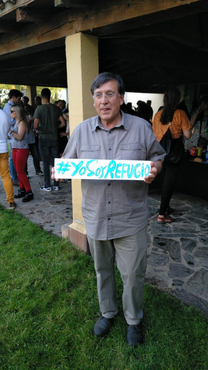 FundacionCepaim's tweet photo. Nuestro equipo en #Salamanca nos envía estas fotos de personas que se suman a #YoSoyRefugio. Manolo García, Joaquín Araujo y María José Parejo, ¡GRACIAS! https://t.co/VWRmdozkeq