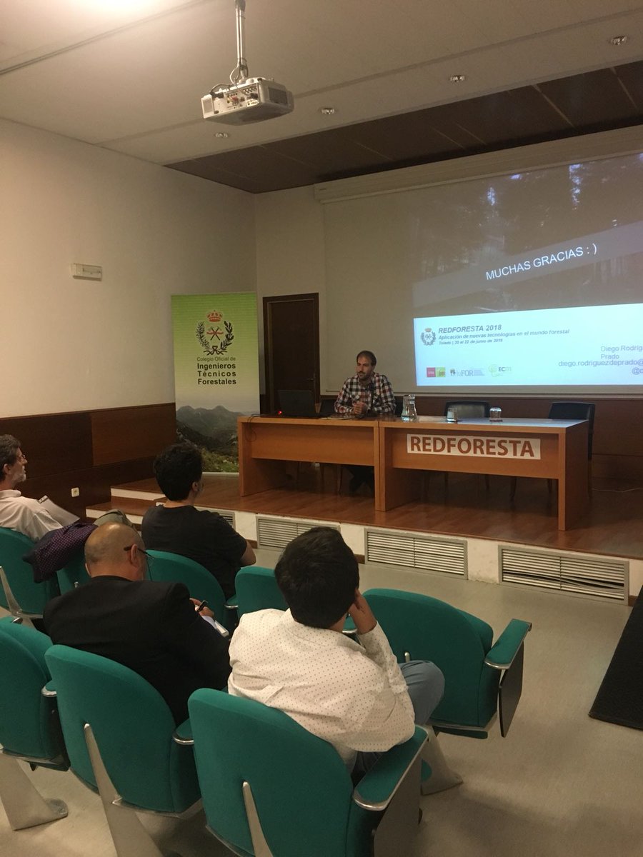 IngForestal50's tweet photo. Turno de @OrdonezAC @YoungForesters @ETSIIAAPalencia que nos habla sobre #Simanfor, aplicación web para simulación de alternativas selvícolas #RedForesta2018 https://t.co/cqGu31iiGF