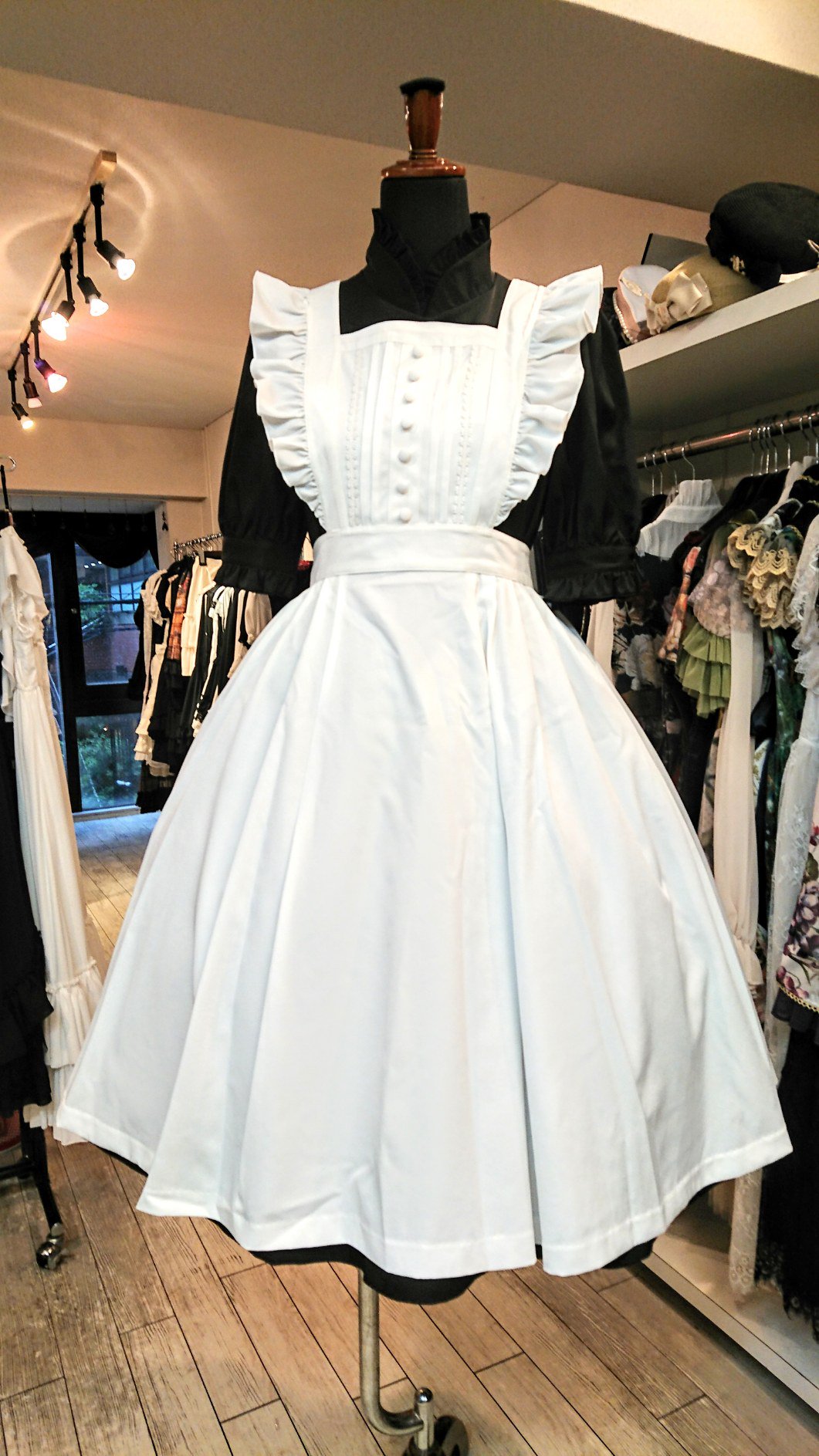 sheglit / Maria ロングエプロンドレス KERA SHOP 新宿店 on X: 