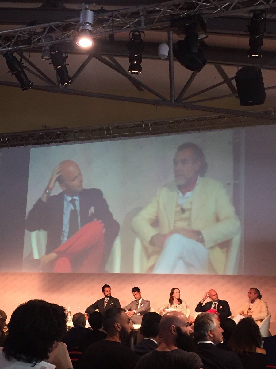 dextermilano's tweet photo. Business impresa e influencer marketing: estetica Instagram-driven vs personalizzazione e abiti su misura, diventare influencer a supporto del proprio business @squarzi @sole24ore @24moda con @MartaCasadei @24Eventi #Luxury2018 https://t.co/lLtivTaHV4