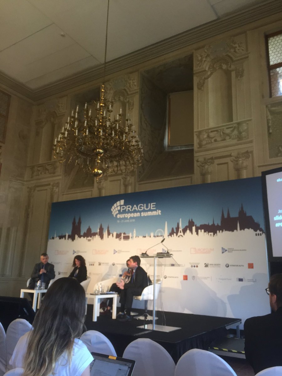 DvorTom's tweet photo. Financial Framework Beyond 2020 debate #pragueeuropeansummit #summit #prague #finance #eu #financialframework https://t.co/3PV0nMXrOk