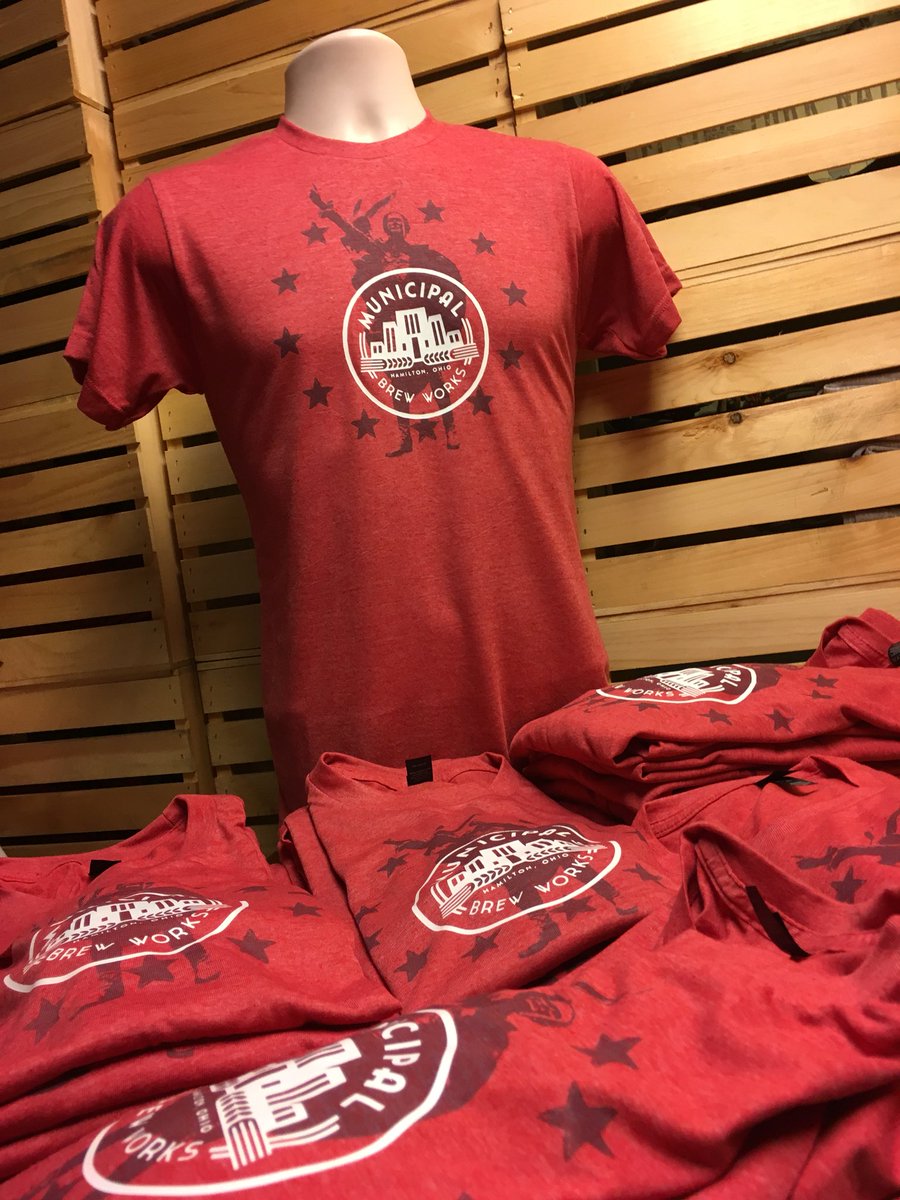 There are eleven stars on this #Hamilton tee... ask the folks at <a href="/MuniBrewWorks/">Municipal Brew Works</a> why over a nice #craftbeer, eh?