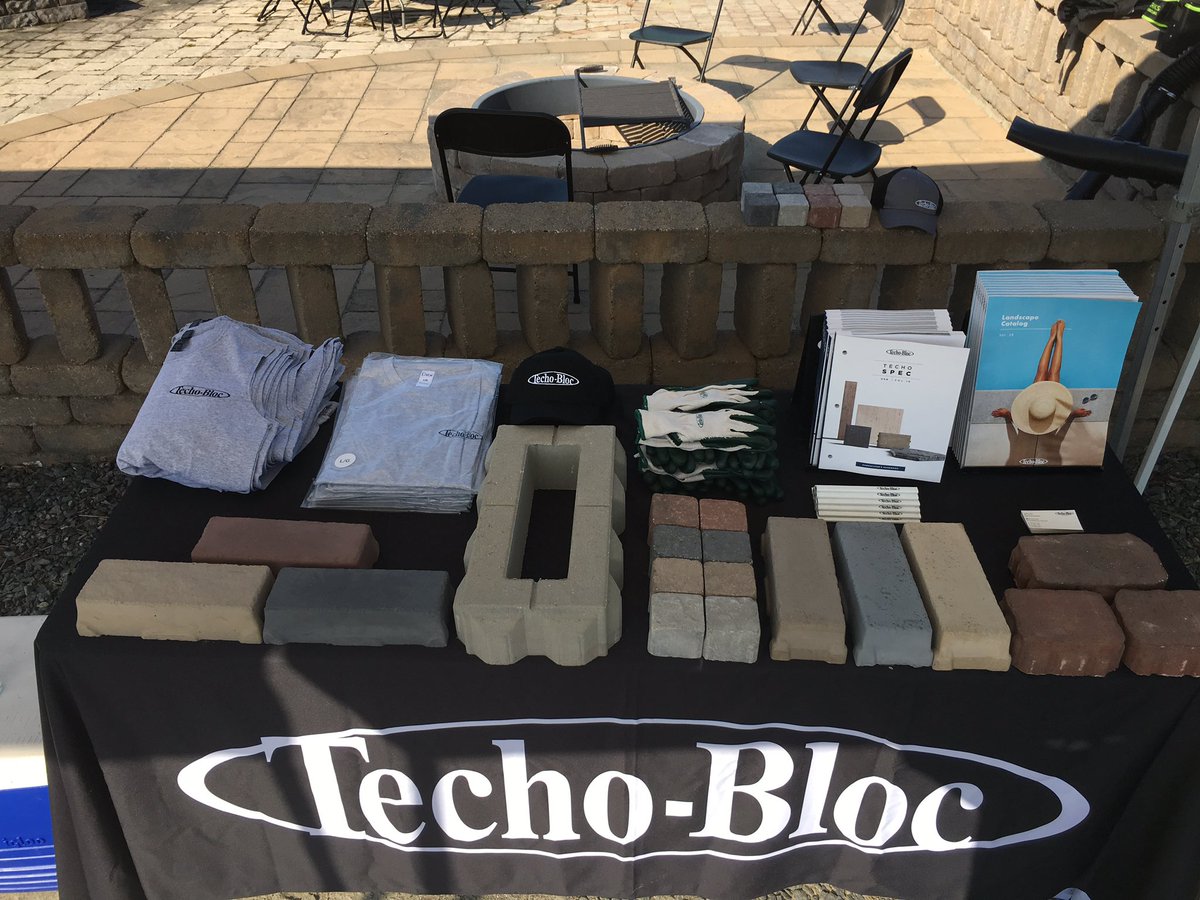 TechoCurtis's tweet image. I&apos;m excited to be part of the re grand opening @SiteOneSupply in Mooresville, NC. Check out @techobloc new products &amp;amp; get some swag.