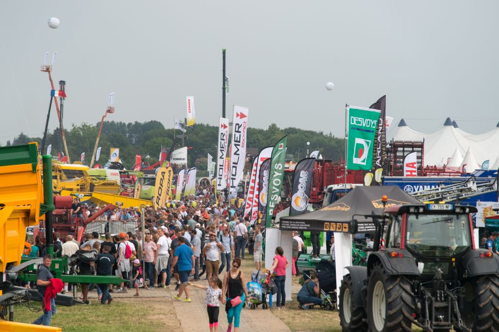 Terres en Fête 2018 est terminé, 70 000 visiteurs ont arpenté le salon, dont 6 300 scolaires accueillis le vendredi. Merci à tous ! #agriculture
(Crédits photos: ACH Photo/TeF2018 - LS/TeF2018)