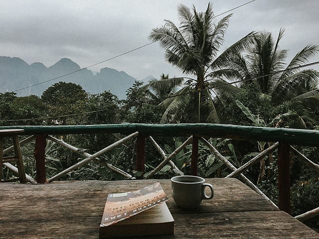 airguides's tweet photo. What a view! The Easy Go Backpacker Hostel is set in the scenic Vang Vieng, Laos. Tag a friend that you'd love to stay here with. 
Photo Credit: @jacque_life
#Laos #BackpackerHostel #Hopolla #TravelTips https://t.co/KX1BNcHkkm https://t.co/xE4cJrOKtJ