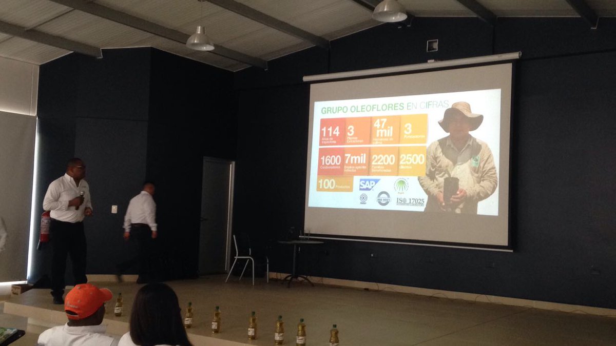 #AEstaHora Encuentro Regional UAATAS, Zona Central, en instalaciones de Palcasa - Palmas Catatumbo S.A, con el propósito de contribuir a mejores prácticas de sostenibilidad, mejoramiento de productividad y minimizar las brechas sociales, ambientales y productivas #PalmaSostenible