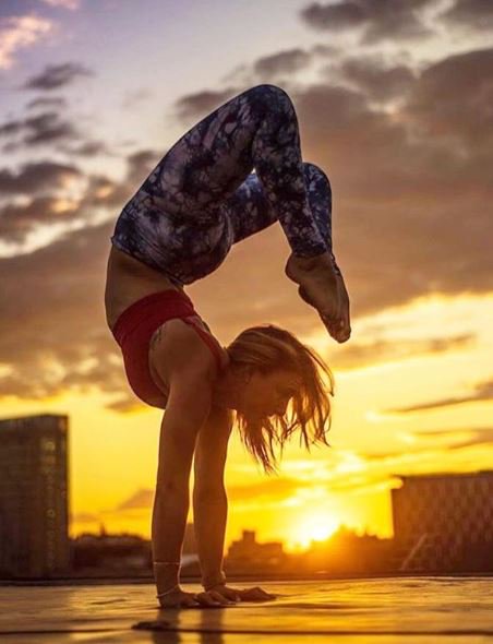 #Rooftop #yoga returns to #Boston Sept. 25! Register now for Vinyasa With a View at vinyasawithaview.org! (Repost) Ready. Set. Flow! Join us and the amazing instructor Izzy VanHall! #yogi #vinyasa #americancancersociety #acs #fundraiser #fitness #health #vinyasawithaview