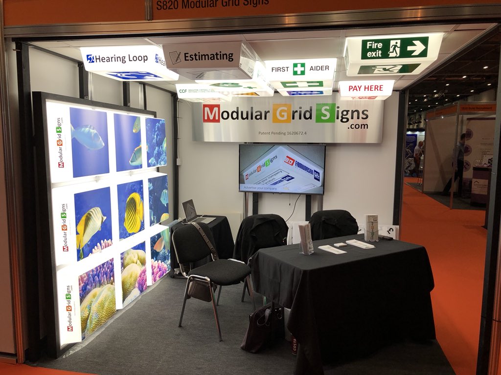 ModulGrid's tweet image. Modular Grid signs showing you the way at the #FacilitiesShow2018. Come see us and say hello!!