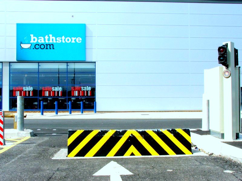 automatesystems's tweet image. Road Blockers or Rising Kerbs, are something we supply and install - they are a highly secure solution to prevent vehicle entry to your site - for your free, no obligation quote contact 01254 234248 today! #RoadBlocker #RisingKerb #Automate #Secure #Security