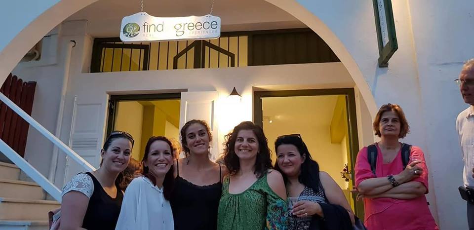 FindinGreece_'s tweet photo. What a lovely #opening #party ! #OpeningCeremony #findingreece #amorgos #amorgos_eisai #Greece #summer #greekislands #VisitGreece https://t.co/wJNEtvkG6q