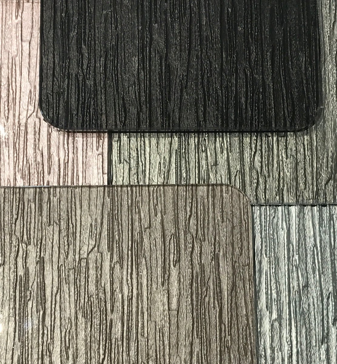 Granello is a textured glass design which is then complemented with a metallic colour further accentuating the depth of texture. Our granello range is Available in 5 sumptuous finishes: Cosmic Black, Graphite Grey, Rose Gold, Silver, and Star Galaxy. 
#texturedglass #splashbacks