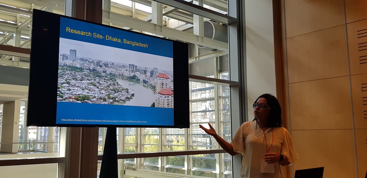 Naznin_N's tweet photo. Discussing if rural to urban migration is a pathway out of poverty or a route into the poverty cycle #adaptationfutures2018 @ICCCAD @SaleemulHuq https://t.co/n1hXVy0dfQ
