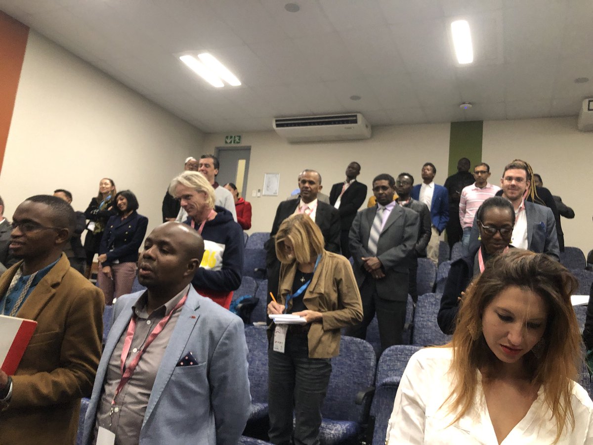 scheuster's tweet image. “If your butt is numb, your brain is dumb.” - @gavinkeller, as he makes everyone in the room stand, on the fundamental role of movement and play in learning (and the evidence we find in physiology). #ImpactAfrica18 #ChangemakerEd cc @LEGOfoundation @EinhornTrust