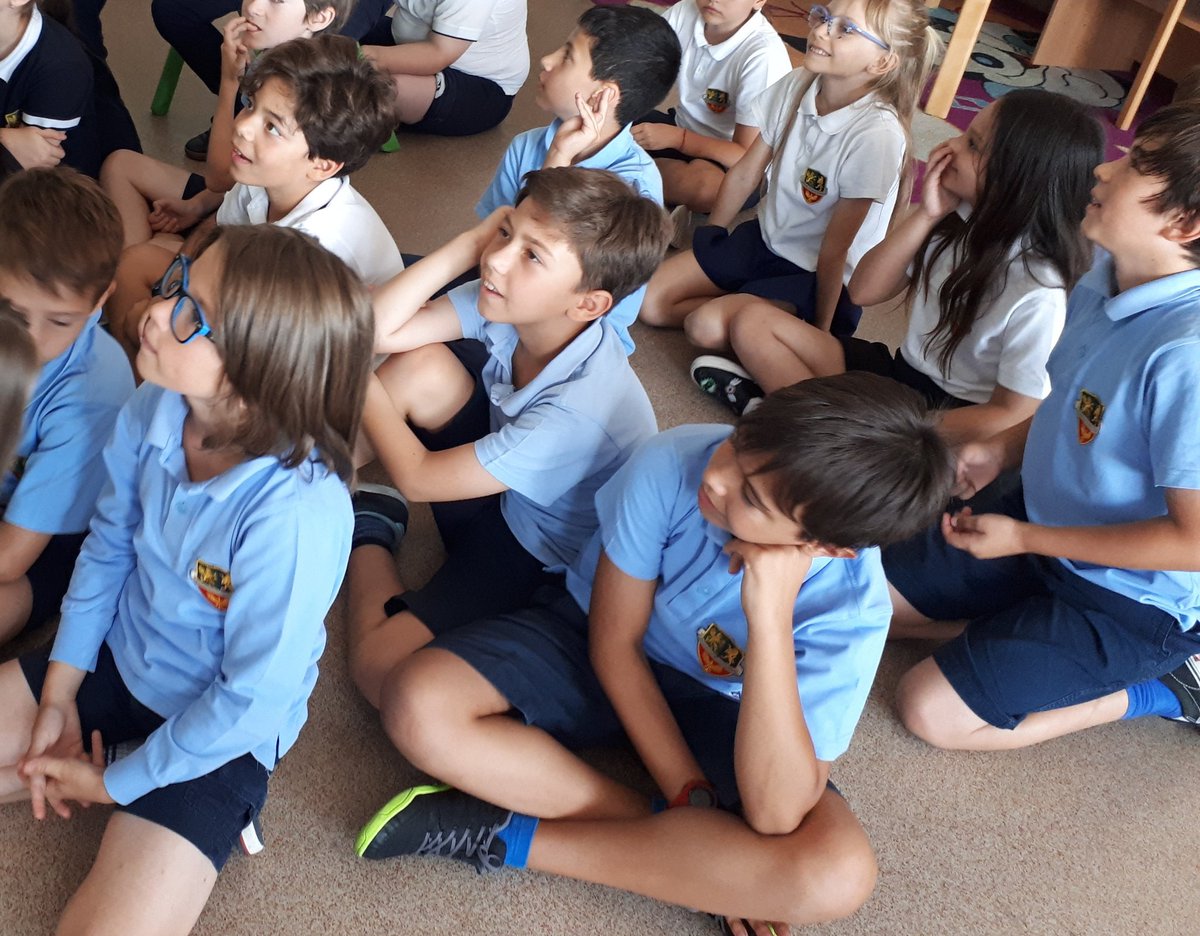 MissMorganIBSB's tweet photo. We are ecstatic after a special Skype session with our Year 4 friends from @LoginFach 👫👬👭What a special way to finish the year and finally speak face to face  #SkypeClassroom #Cymru #Romania @IBSBPRIMARY @IBSB4 https://t.co/TyUPOIId0Z