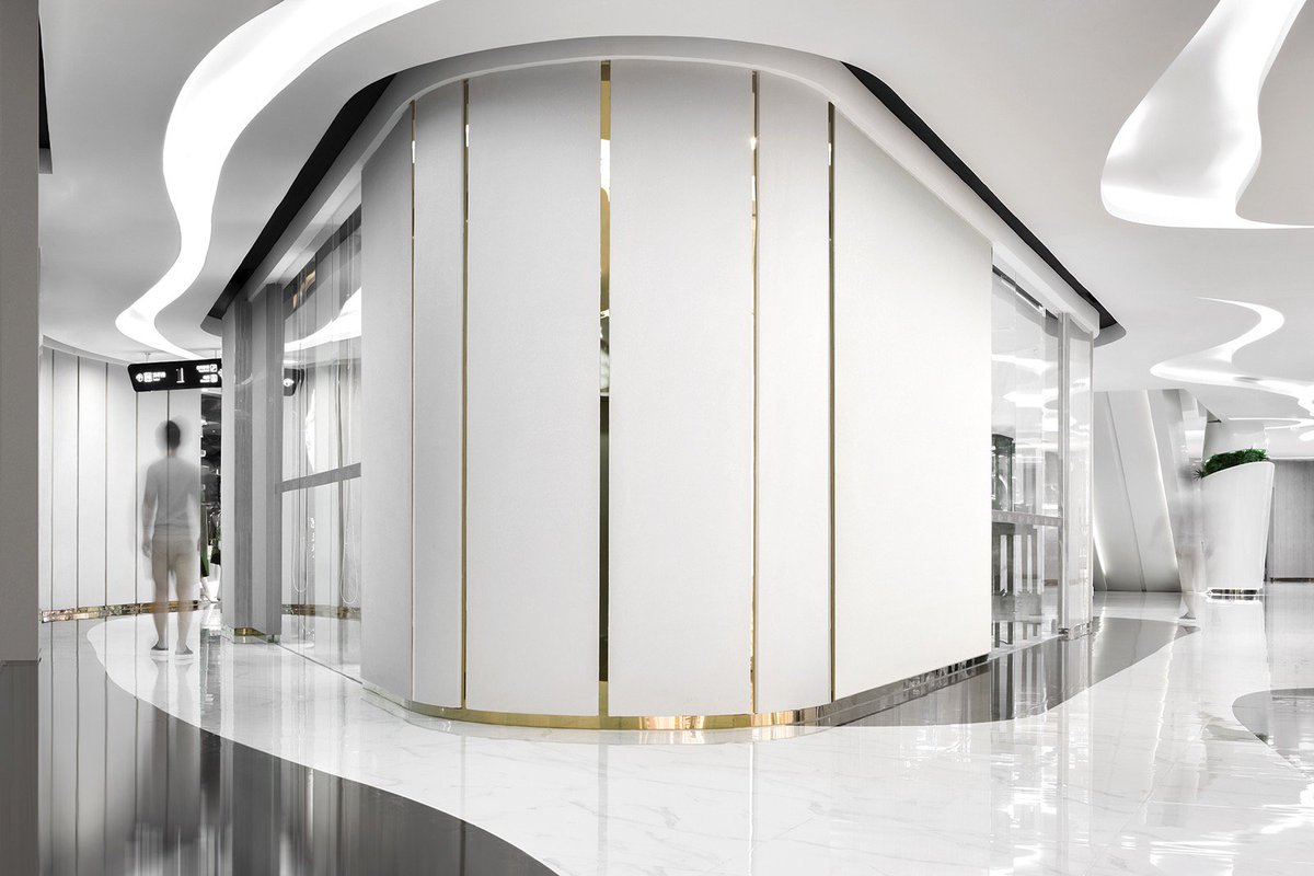 storelovincom's tweet photo. A Look Inside Lonshry Jewelry Art Store in Shantou: https://t.co/8fUPSAY37T https://t.co/Y3Kj16aPh9
