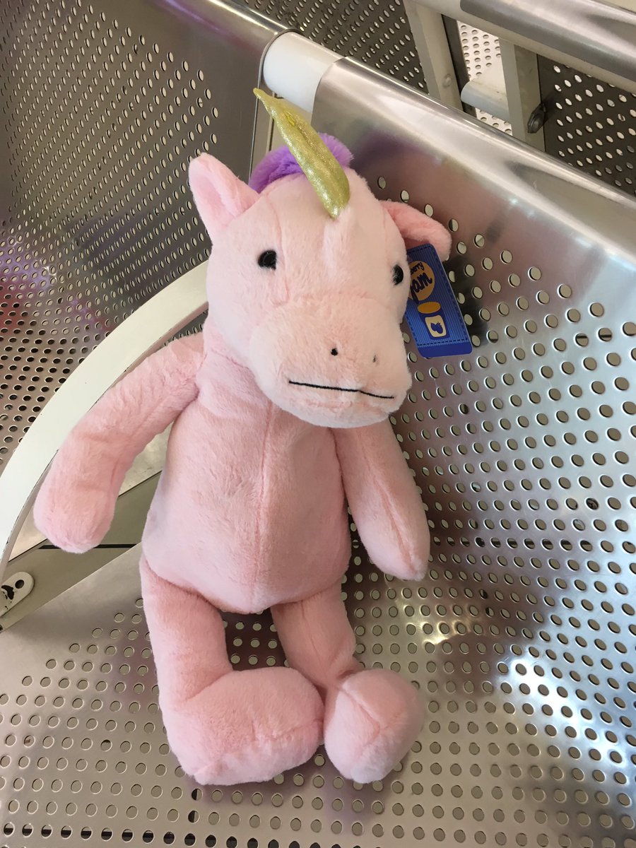 Cat_MarsEchelon's tweet photo. It's ok @LipscombeSylvi1 I only bought one & she is a gift #iwasgood https://t.co/Qi0P8DXp2w