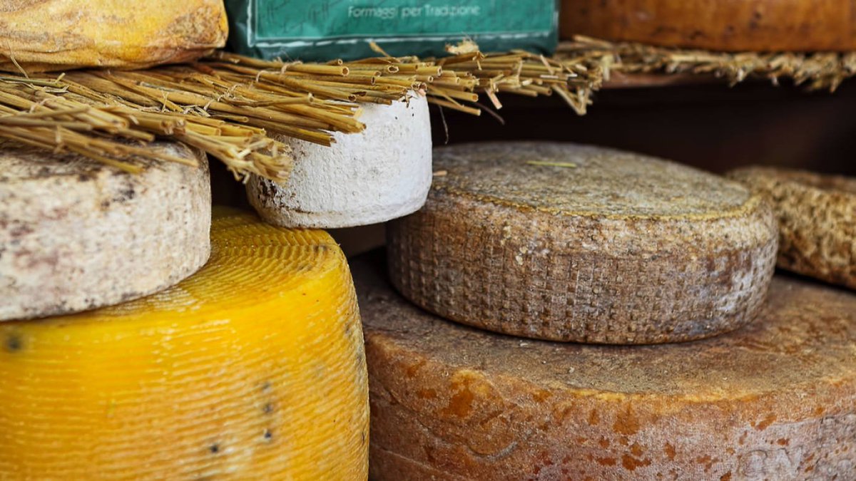 🧀🍷 Un mercat dedicat al vi i al formatge? No esteu somiant, existeix. I el tenim a prop. A Sant Pere Pescador ➡️ timeout.cat/girona/ca/noti…