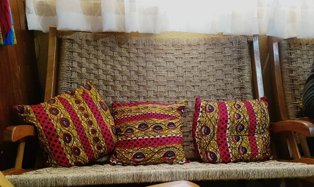 PhebCollections's tweet photo. Add a bit of spice to your office or home with our African printed throw pillows 

🔁 removable 
🔁 washable 

Call or text please 0245446338 
Email :- phebcollections@gmail.com https://t.co/iJ1y0f9ZXI