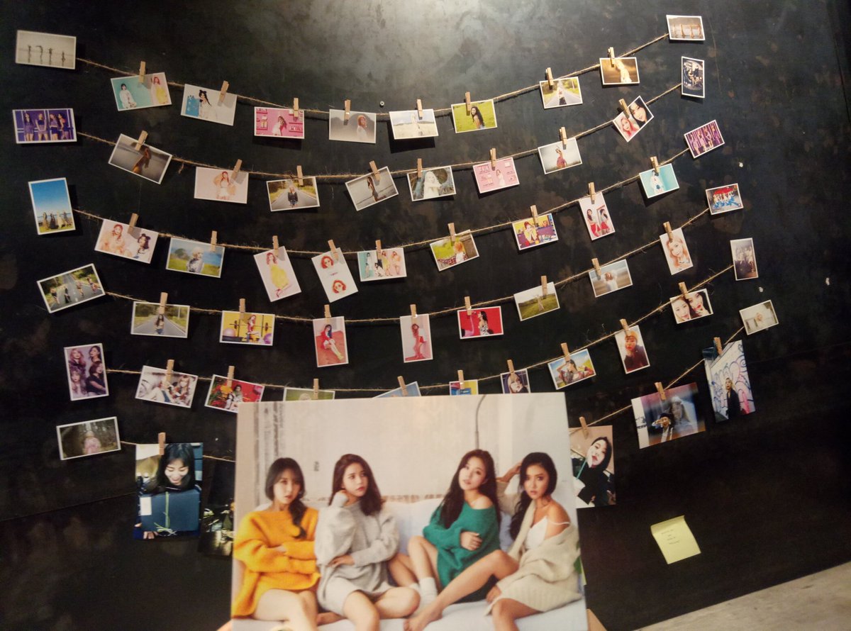 INN_LIi's tweet photo. thanks for your decorating wall.. so beautiful TT....
Today is wheein's day🐶🐶
#RadishCafe @RBW_MAMAMOO @RadishCafe https://t.co/yNqNfFiYZk