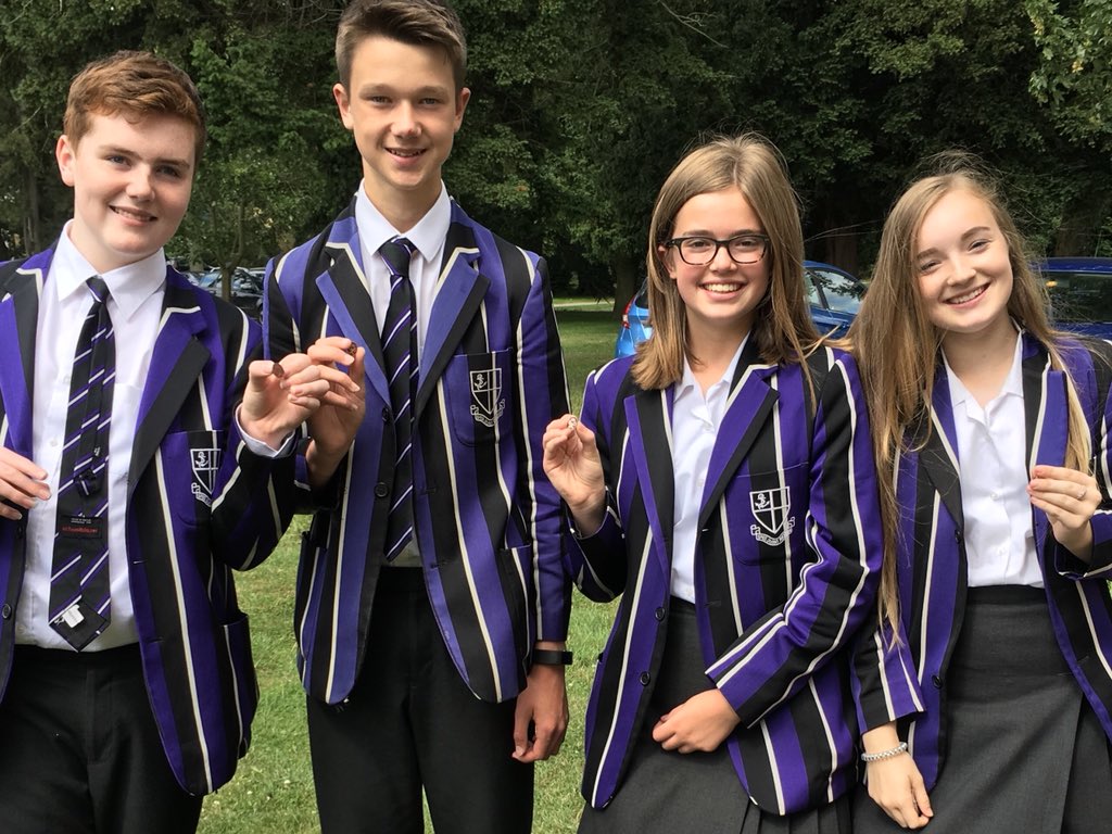 KimDofE's tweet photo. @KimboltonSchool Our new crop of III Form DofE Bronze Award achievers are celebrating their success! Well done Matthew, Spencer, Charlotte, Millie, Max &amp; Ishan 🎉🎊 https://t.co/8u4gmjWJo9