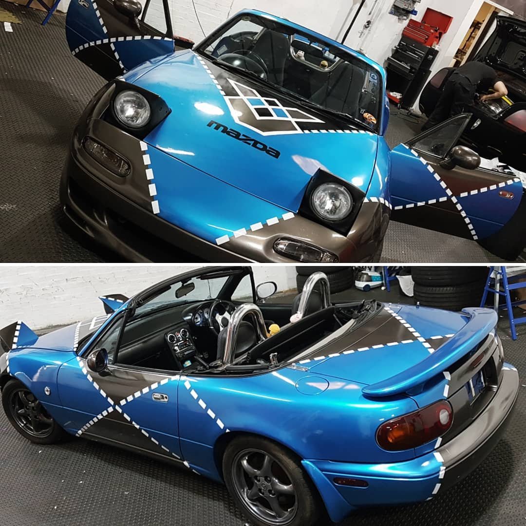 ngdigitalas's tweet photo. Mazda MX5 Le Mans Edition helfoliert med spennende design. Repost fra @wrapart på Instagram #mazdamx5 #lemans #wrapkings #carwraps #vinylwraps #carwrapping #customwraps #elitewrappers #vehiclewrapping #exclusivewraps #3M #avery #hexis #supercars https://t.co/DlZqKgEldV https://t.co/hXLOXl5VPM
