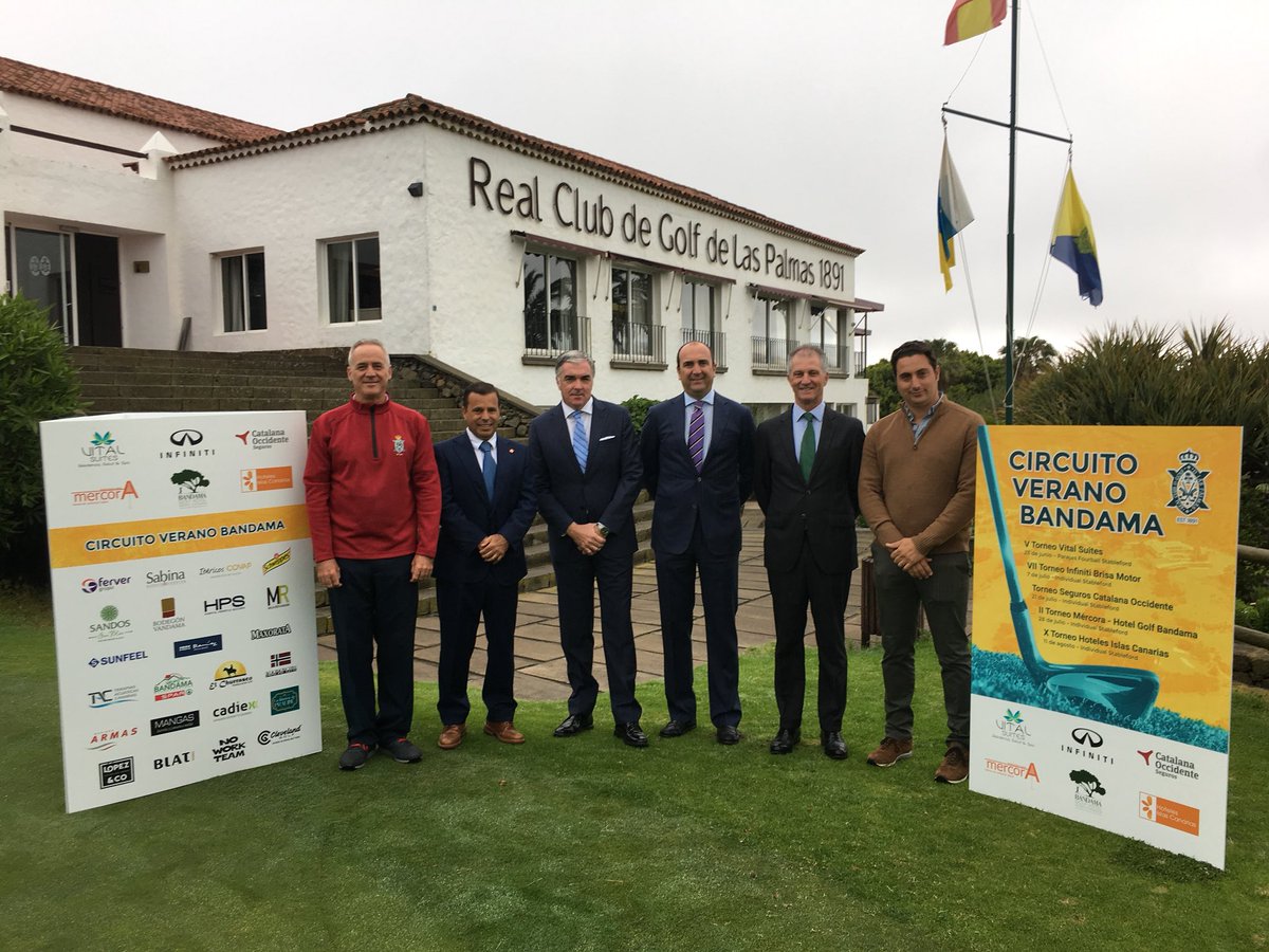 El 1er acto oficial del Circuito Verano Bandama tuvo lugar este lunes con el acto de presentación, con S. Cuyás pdte. <a href="/RCGLasPalmas/">Real Club de Golf de Las Palmas</a>,F. González dtor. Brisa Motor,L. Ortego director Vital Suites; E.Melian, agente Seguros Catalana Occidente; Alcorán Medina dtor. Mércora Decoración
