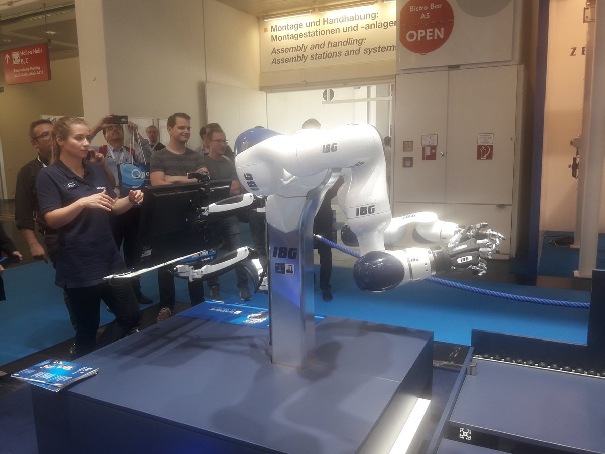 JensvAx's tweet image. Massor av kul automations- och robotlösningar på #automatica2018 för svenska SMF i #Robotlyftet