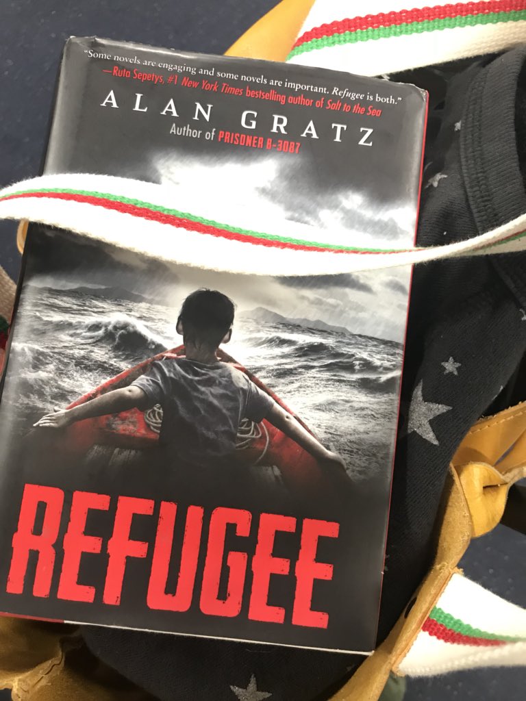 Erica Hill tweet media